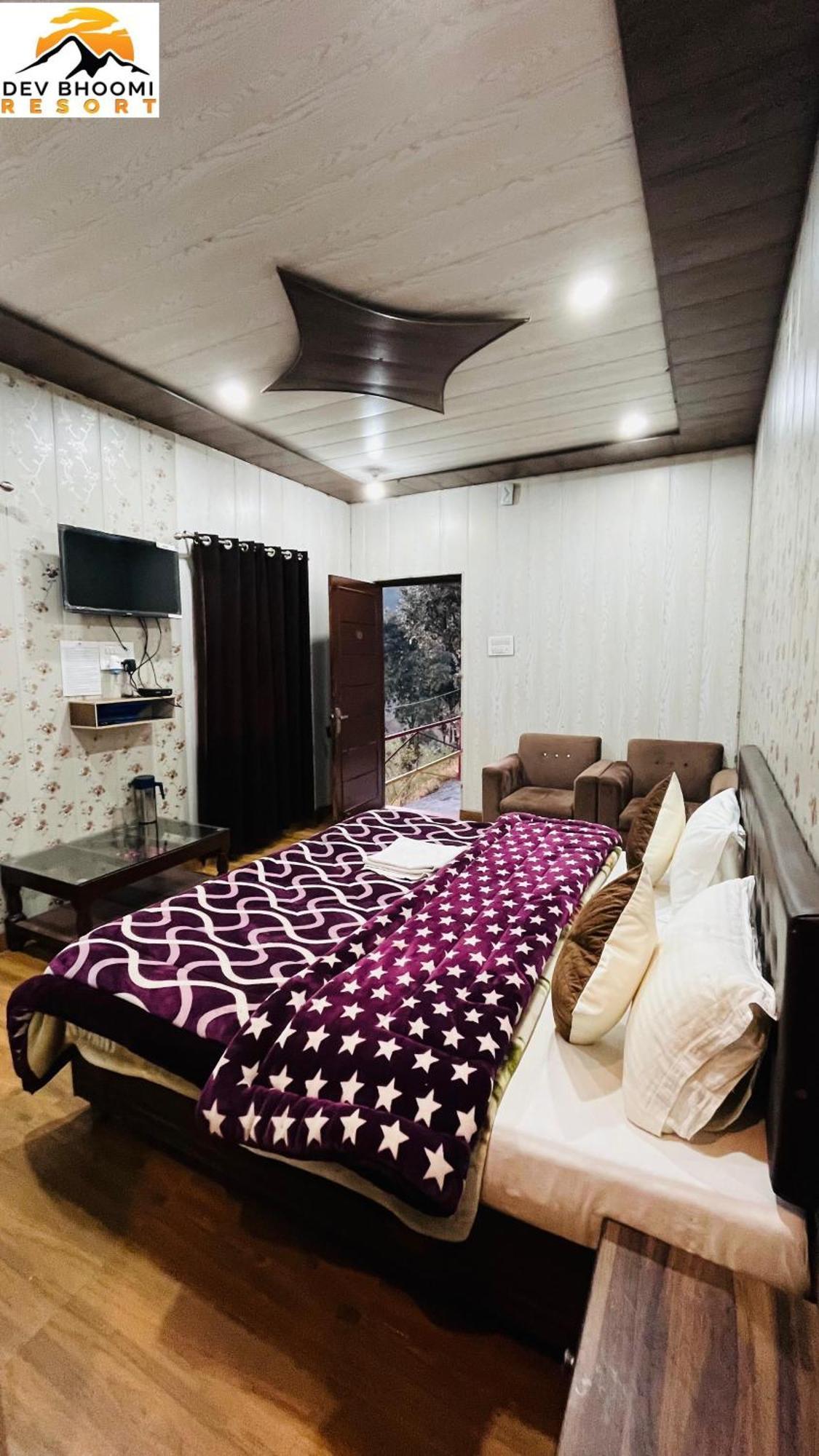 Dev Bhoomi Resort Kanatal Esterno foto